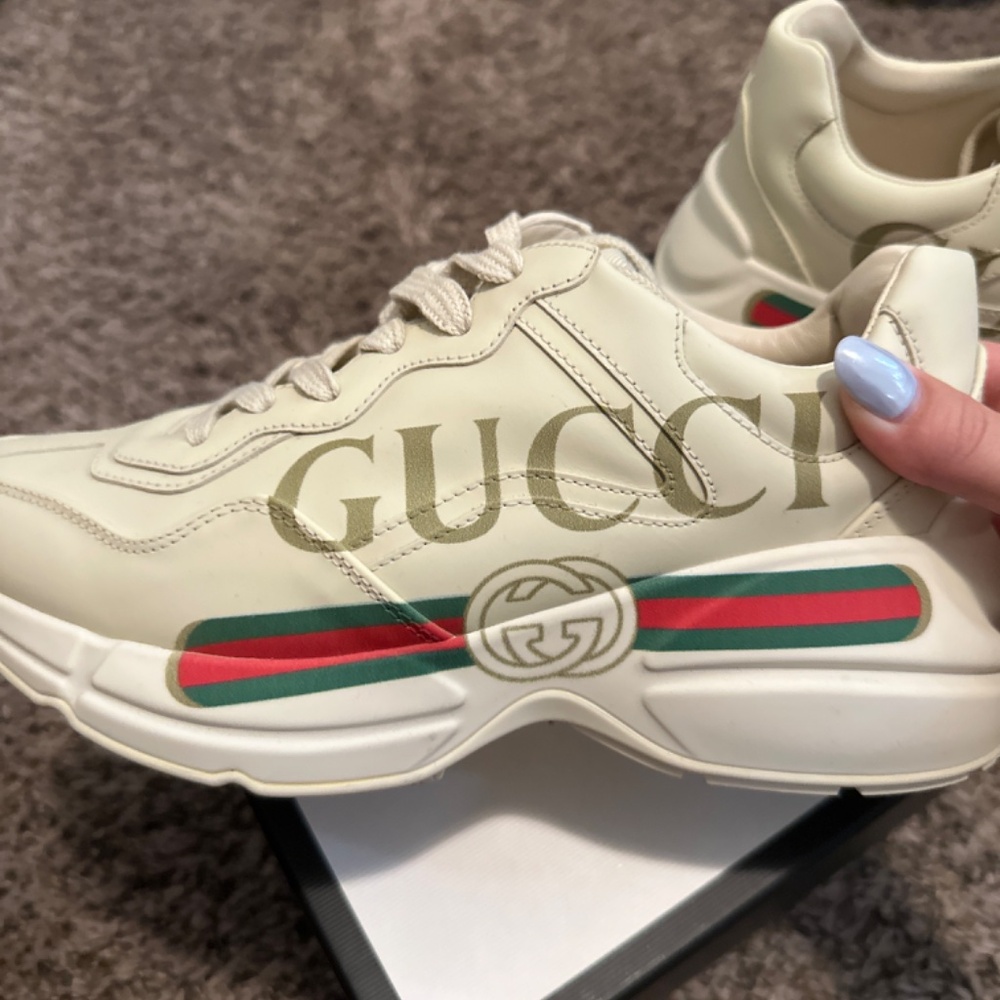 Gucci sneakers
